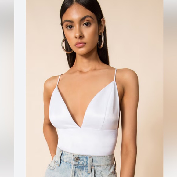 Superdown white gene satin top - Picture 2 of 9